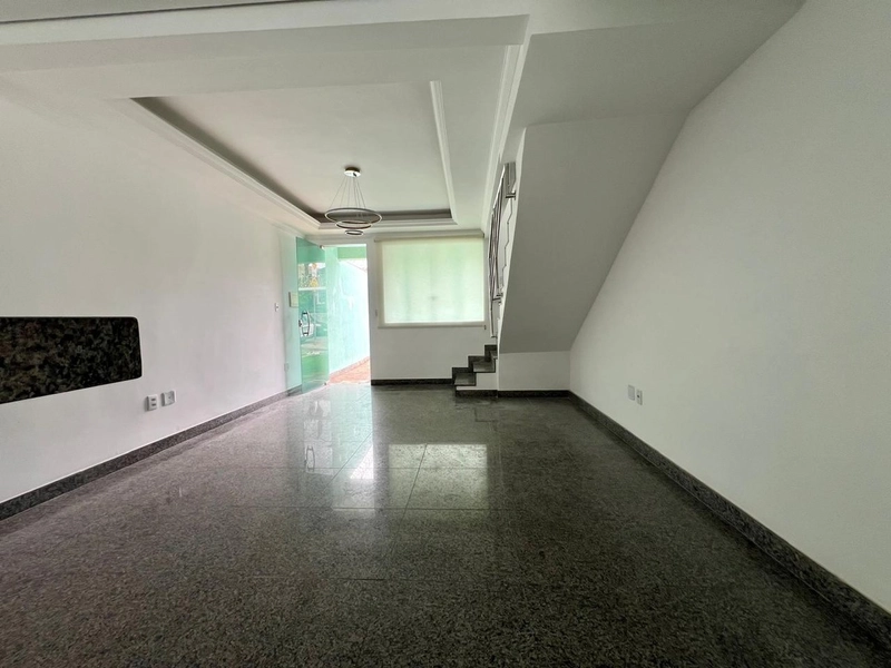 CASA | 2 QUARTOS | 01 SUITE| 02 BANHEIROS | 02 VAGAS: 2ª foto da galeria de imagens do imóvel