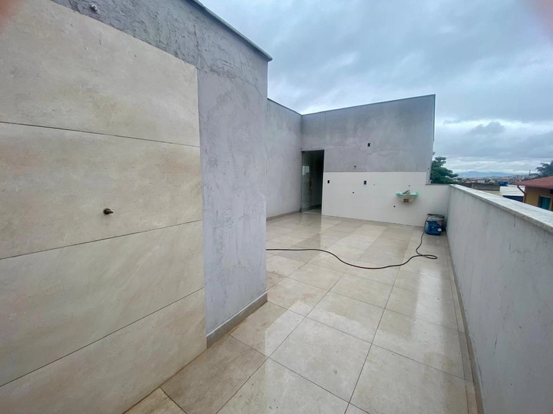 COBERTURA | 2 QUARTOS | 01 SUÍTE | 03 BANHEIROS | 01 VAGA|