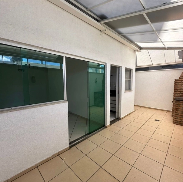 ÁREA PRIVATIVA | 2 QUARTOS | 2 BANHEIROS | 2 VAGAS