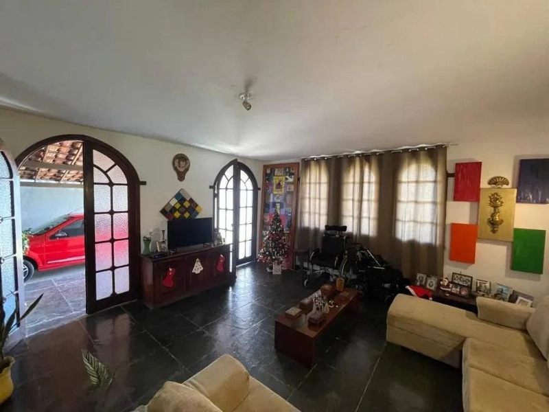 CASA LINEAR | 5 QUARTOS | 01 SUÍTE | 3 BANHEIROS | 4 VAGAS: 4ª foto da galeria de imagens do imóvel