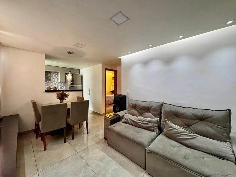 APARTAMENTO LINEAR A VENDA | BAIRRO BANDEIRANTES | 47M² | REFORMADO: 2ª foto da galeria de imagens do imóvel