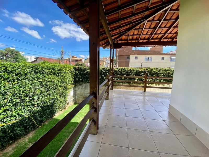 CASA | 3 QUARTOS | 02 SUÍTES | 04 BANHEIROS | 06 VAGAS BAIRRO PAQUETÁ: 4ª foto da galeria de imagens do imóvel