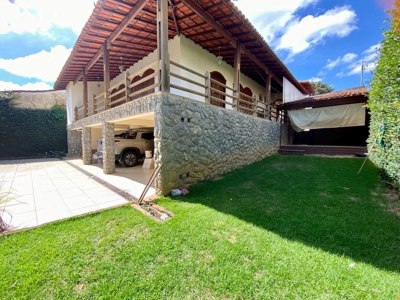 CASA | 3 QUARTOS | 02 SUÍTES | 04 BANHEIROS | 06 VAGAS BAIRRO PAQUETÁ: 2ª foto da galeria de imagens do imóvel