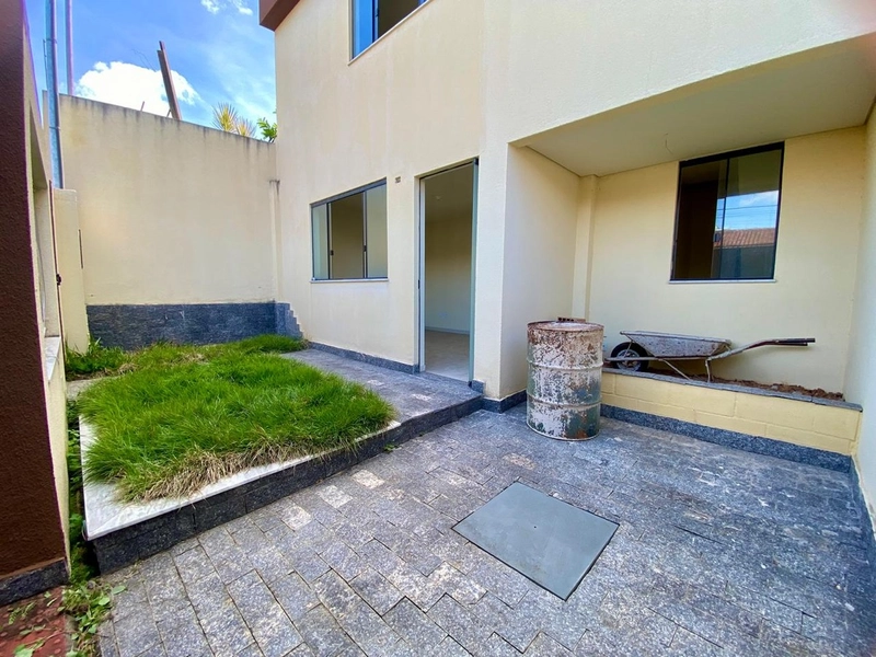 CASA DUPLEX | 02 QUARTOS | 03 BANHEIROS | 1 VAGA: 3ª foto da galeria de imagens do imóvel