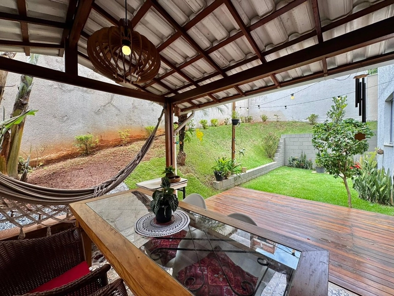 BELÍSSIMO ÁREA PRIVATIVA  A VENDA | BAIRRO CASTELO | 220M²: 3ª foto da galeria de imagens do imóvel