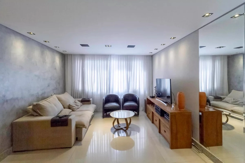 ÁREA PRIVATIVA| 4 QUARTOS | 1 SUITE |3 BANHEIROS | 2 VAGAS