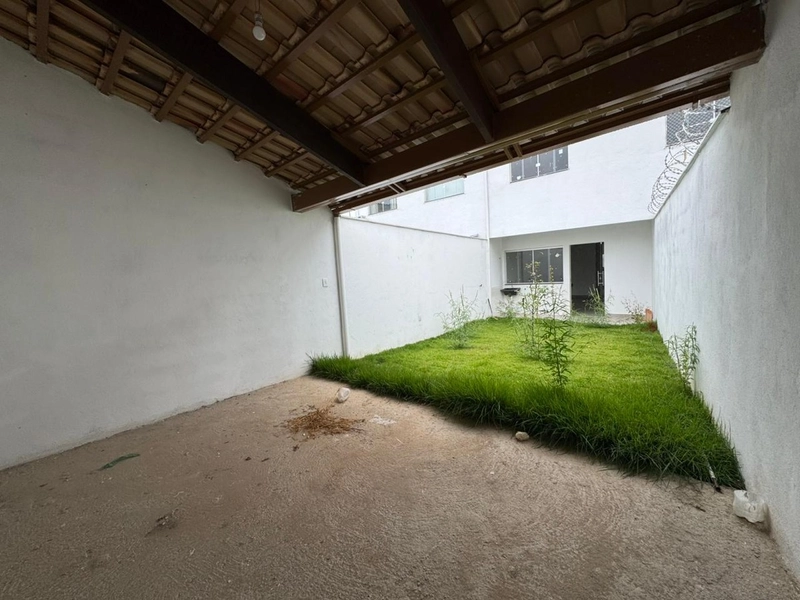 CASA GEMINADA | 2 QUARTOS | 02 SUÍTES | 03 BANHEIROS|  2VAGAS