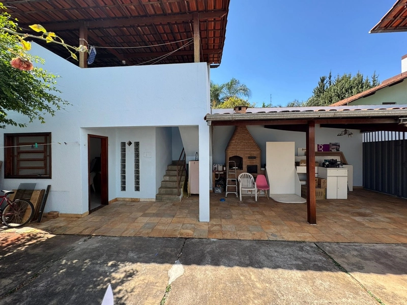 CASA | 5 QUARTOS | 02 SUÍTES | 04 BANHEIROS | 3 VAGAS: 5ª foto da galeria de imagens do imóvel