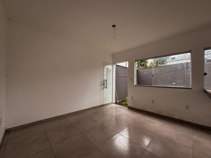 BELÍSSIMA CASA GEMINADA INDIVIDUAL Á VENDA: 5ª foto da galeria de imagens do imóvel