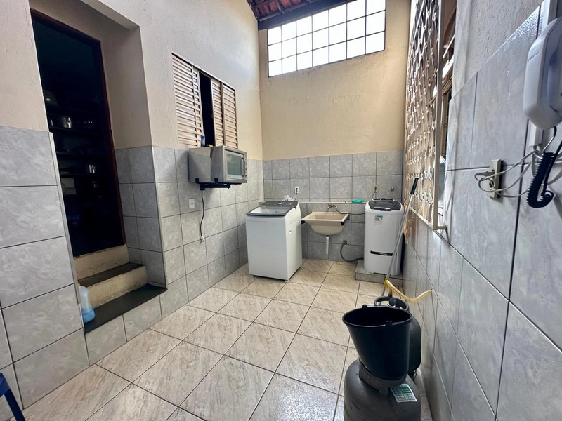 CASA  | BAIRRO COQUEIROS  | 3 QUARTOS  | 3 VAGAS | R$ 3.500,00: 24ª foto da galeria de imagens do imóvel