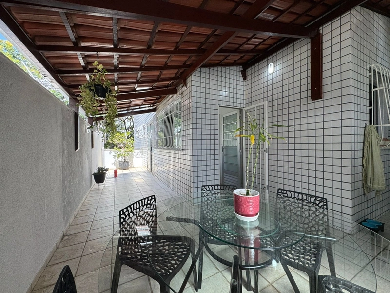 ÁREA PRIVATIVA | 3 QUARTOS | 01 SUÍTE | 01 BANHO SOCIAL| DCE COMPLETO: 3ª foto da galeria de imagens do imóvel