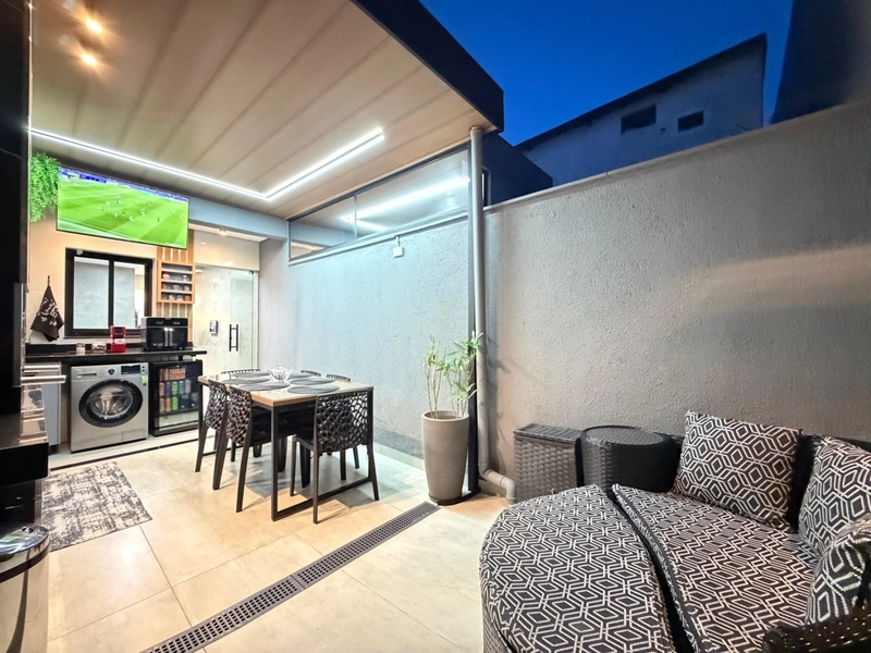 CASA GEMINADA | 2 QUARTOS | 2 SUÍTES | 3 BANHEIROS | 2 VAGAS: 3ª foto da galeria de imagens do imóvel