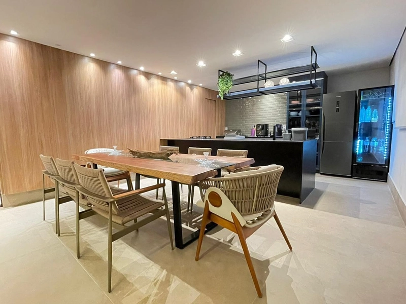 4 Quartos | 2 Vagas | 240m² | Elevador: 16ª foto da galeria de imagens do imóvel