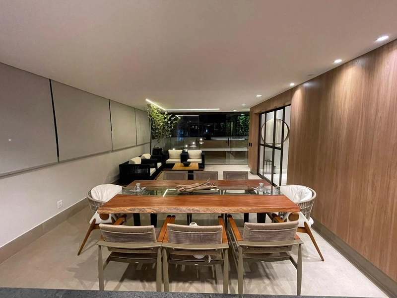 4 Quartos | 2 Vagas | 240m² | Elevador: 17ª foto da galeria de imagens do imóvel