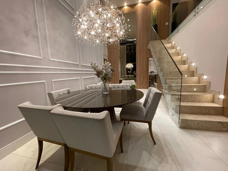 4 Quartos | 2 Vagas | 240m² | Elevador: 7ª foto da galeria de imagens do imóvel