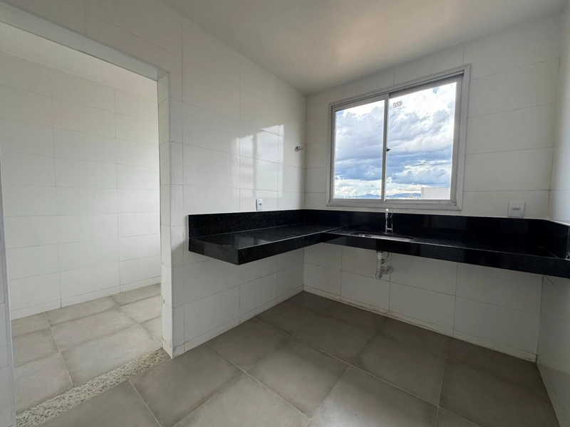 Cobertura a Venda no Bairro Cabral | 3 Quartos  | 2 banheiros | 180m²: 8ª foto da galeria de imagens do imóvel