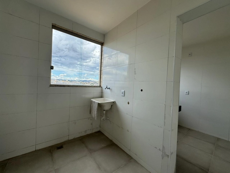 Cobertura a Venda no Bairro Cabral | 3 Quartos  | 2 banheiros | 180m²: 10ª foto da galeria de imagens do imóvel