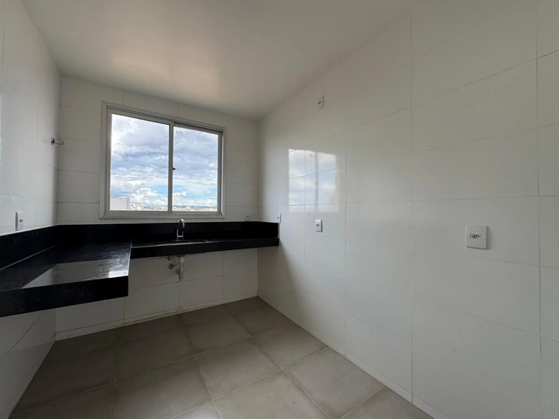 Cobertura a Venda no Bairro Cabral | 3 Quartos  | 2 banheiros | 180m²: 9ª foto da galeria de imagens do imóvel