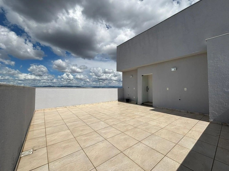 COBERTURA A VENDA NO BAIRRO XANGRI-LÁ | 02 QUARTOS | 01 BANHO |