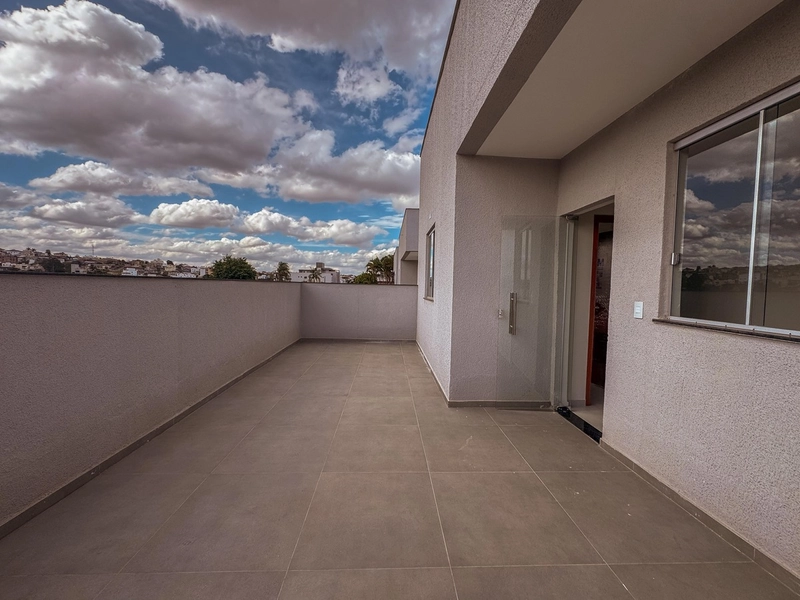 Casa Geminada Duplex à Venda – Bairro Pedra azul: 2ª foto da galeria de imagens do imóvel