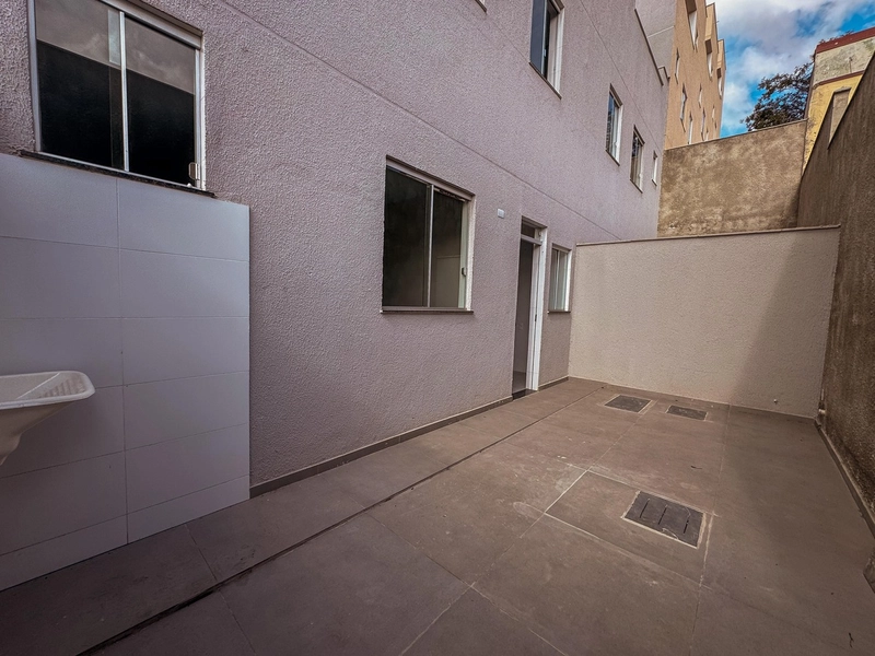 Casa Geminada Duplex à Venda – Bairro Pedra azul: 5ª foto da galeria de imagens do imóvel