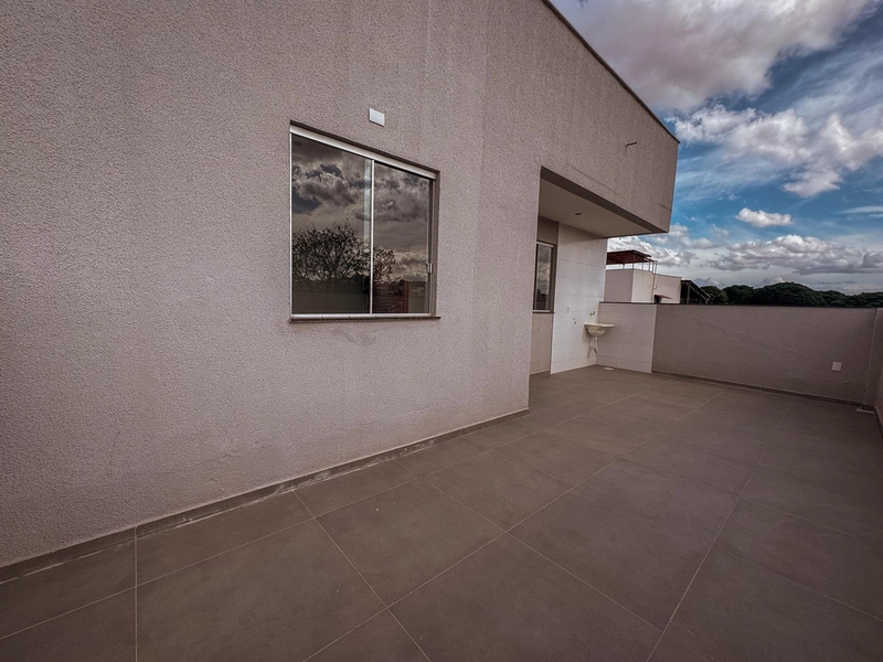 Casa Geminada Duplex à Venda – Bairro Pedra azul: 4ª foto da galeria de imagens do imóvel