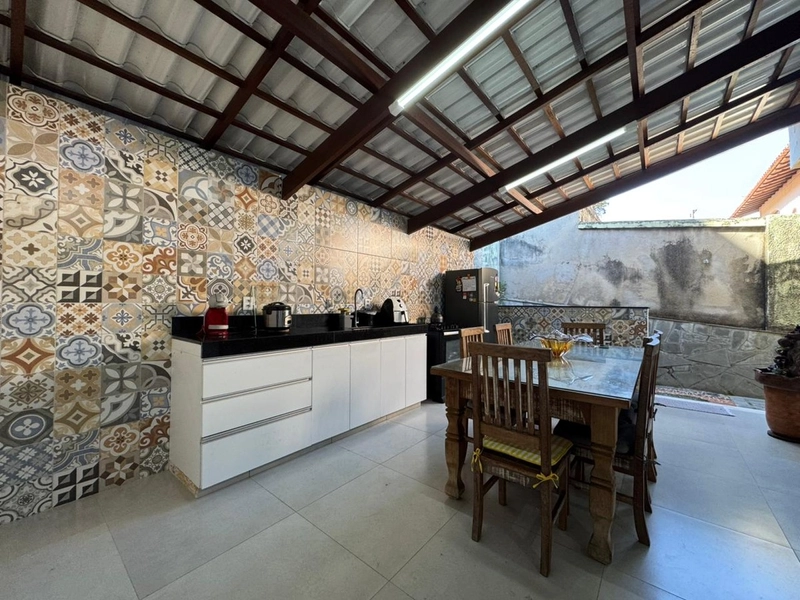 CASA LINEAR|3 QUARTOS| 1 SUITE| 2 BANHEIROS| 2 VAGAS: 2ª foto da galeria de imagens do imóvel