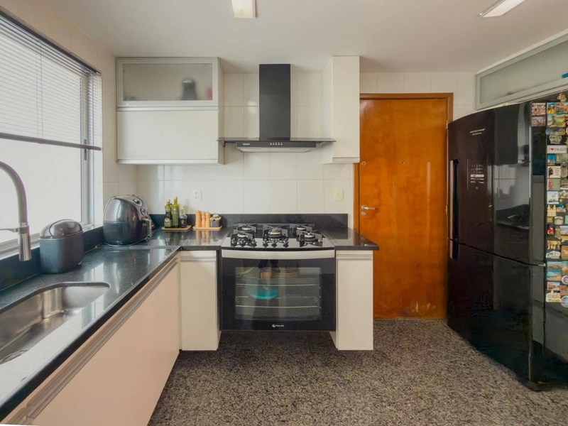 Apartamento com varanda gourmet e vista definitiva em todas as janelas: 19ª foto da galeria de imagens do imóvel