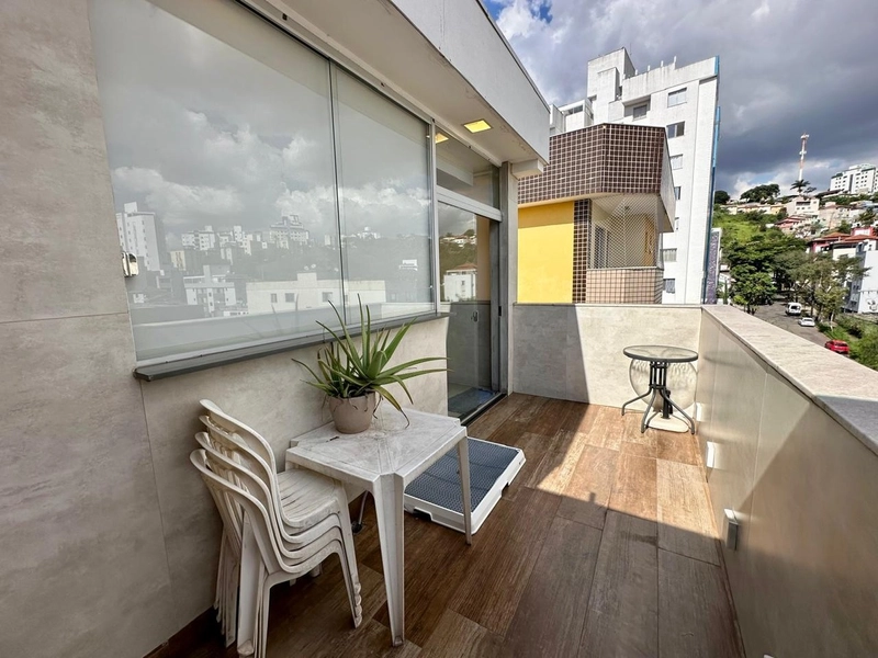 COBERTURA À VENDA NO BAIRRO MANACÁS | 2 QUARTOS | SUÍTE | 3 BANHEIROS: 2ª foto da galeria de imagens do imóvel