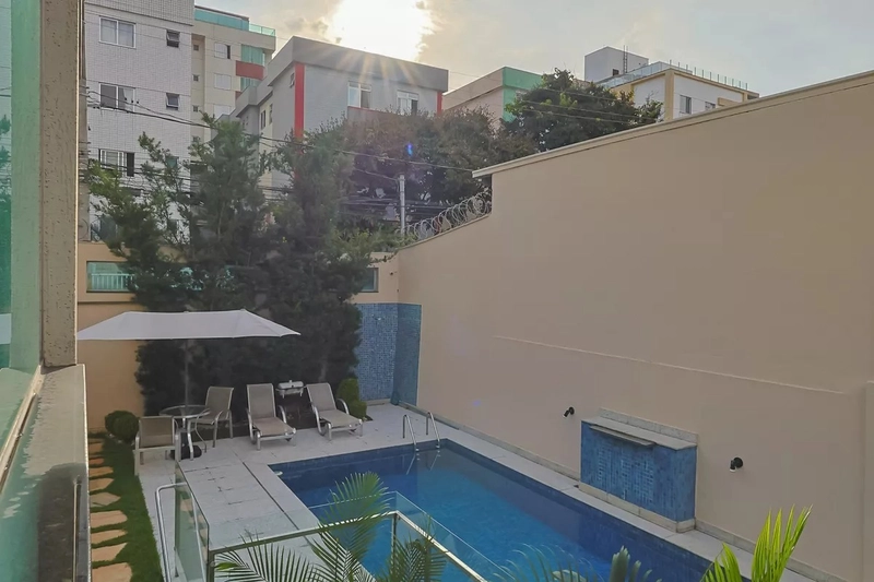 LINDA CASA | 4 SUITES | 3 VAGAS | 6 BANHEIROS: 2ª foto da galeria de imagens do imóvel