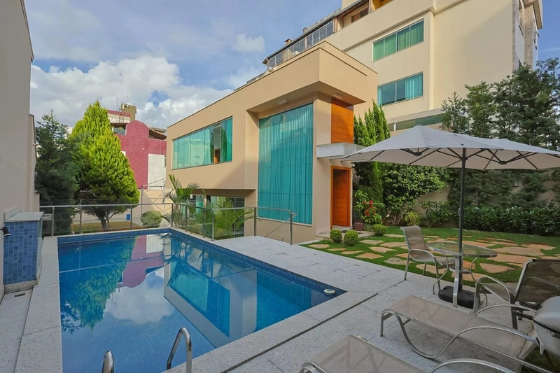 LINDA CASA | 4 SUITES | 3 VAGAS | 6 BANHEIROS: 1ª foto da galeria de imagens do imóvel