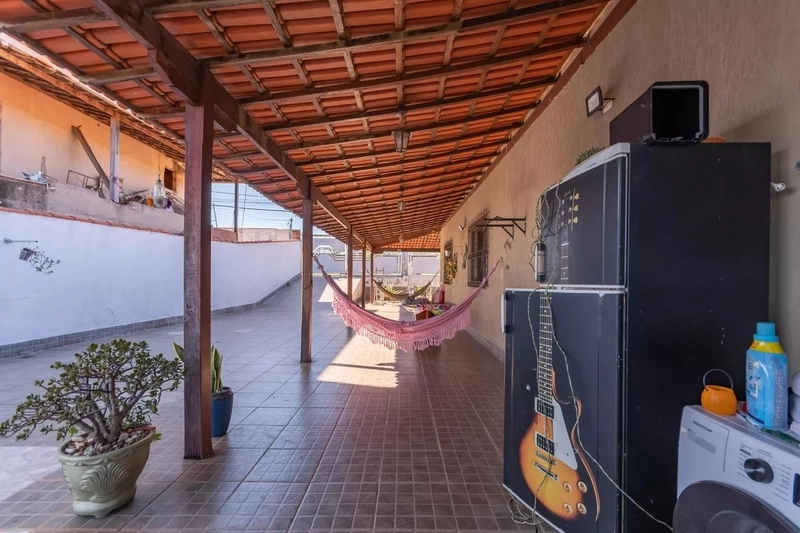 CASA LINEAR A VENDA 3 QUARTOS| 1 SUITE| 2 BANHEIROS| 6 VAGAS: 4ª foto da galeria de imagens do imóvel