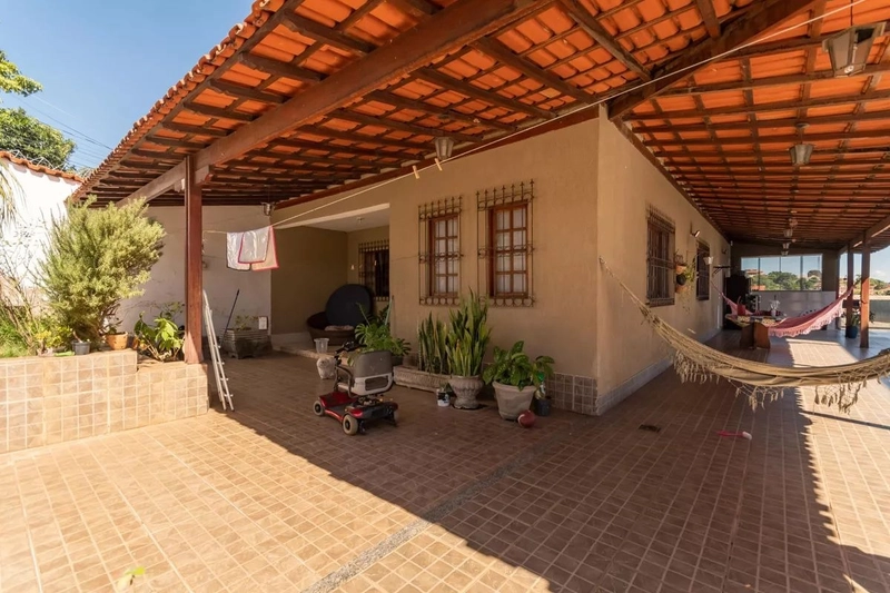 CASA LINEAR A VENDA 3 QUARTOS| 1 SUITE| 2 BANHEIROS| 6 VAGAS: 2ª foto da galeria de imagens do imóvel