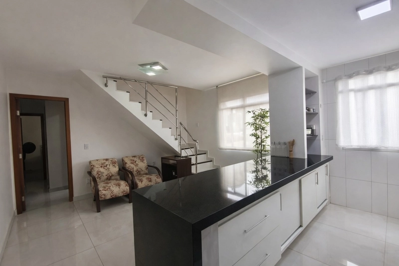 COBERTURA COM ELEVADOR | 105M² | 02 Q | 01 VG PILOTIS | MANACÁS: 10ª foto da galeria de imagens do imóvel