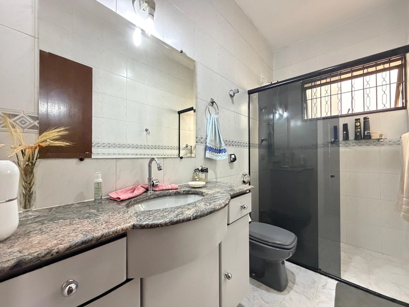 CASA LINEAR ESTILO COLONIAL À VENDA NO  BAIRRO SANTA AMÉLIA: 27ª foto da galeria de imagens do imóvel