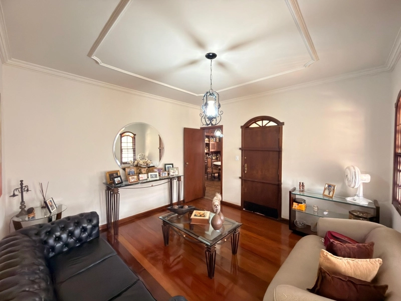 CASA LINEAR ESTILO COLONIAL À VENDA NO  BAIRRO SANTA AMÉLIA: 11ª foto da galeria de imagens do imóvel