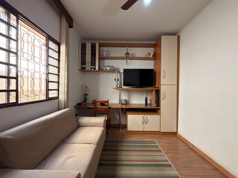 CASA LINEAR ESTILO COLONIAL À VENDA NO  BAIRRO SANTA AMÉLIA: 19ª foto da galeria de imagens do imóvel