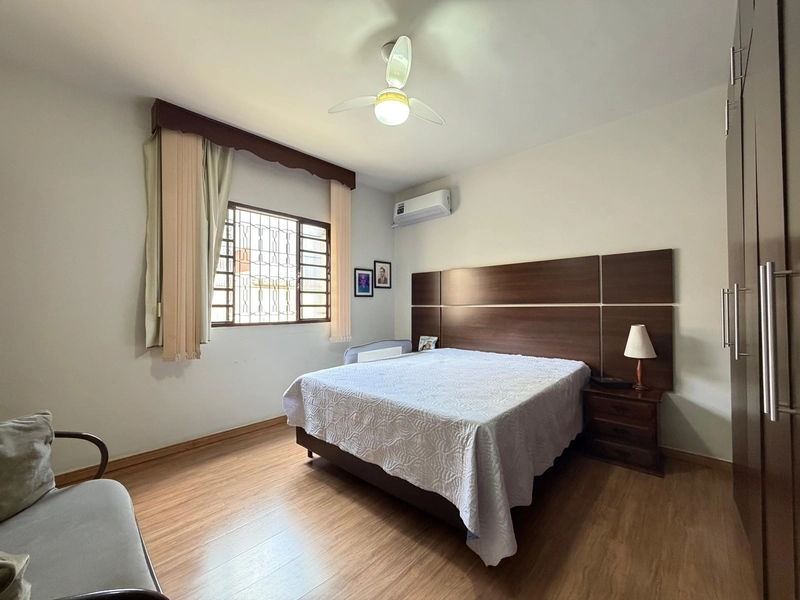 CASA LINEAR ESTILO COLONIAL À VENDA NO  BAIRRO SANTA AMÉLIA: 25ª foto da galeria de imagens do imóvel