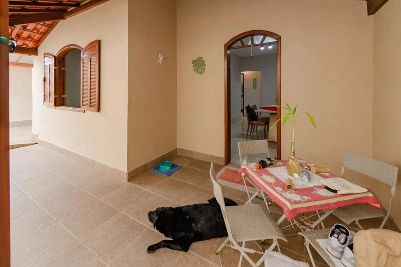 CASA A VENDA 4 QUARTOS| 2 BANHEIROS | 2 VAGAS: 2ª foto da galeria de imagens do imóvel