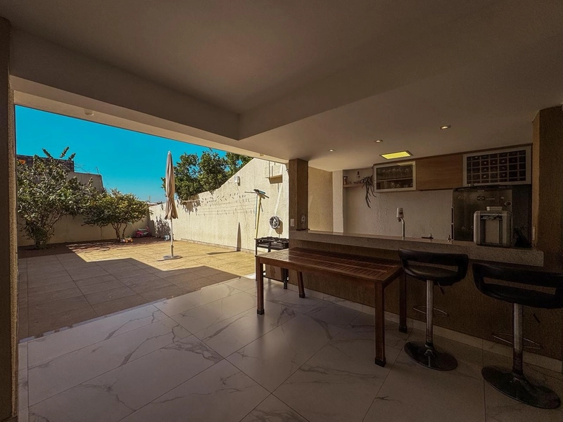 CASA GEMINADA INDIVIDUAL Á VENDA NO BAIRRO XANGRILÁ | ALTO PADRÃO: 10ª foto da galeria de imagens do imóvel