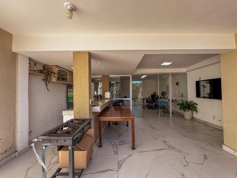 CASA GEMINADA INDIVIDUAL Á VENDA NO BAIRRO XANGRILÁ | ALTO PADRÃO: 13ª foto da galeria de imagens do imóvel