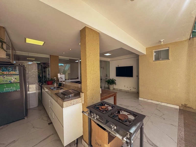 CASA GEMINADA INDIVIDUAL Á VENDA NO BAIRRO XANGRILÁ | ALTO PADRÃO: 9ª foto da galeria de imagens do imóvel