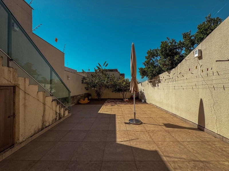 CASA GEMINADA INDIVIDUAL Á VENDA NO BAIRRO XANGRILÁ | ALTO PADRÃO: 5ª foto da galeria de imagens do imóvel