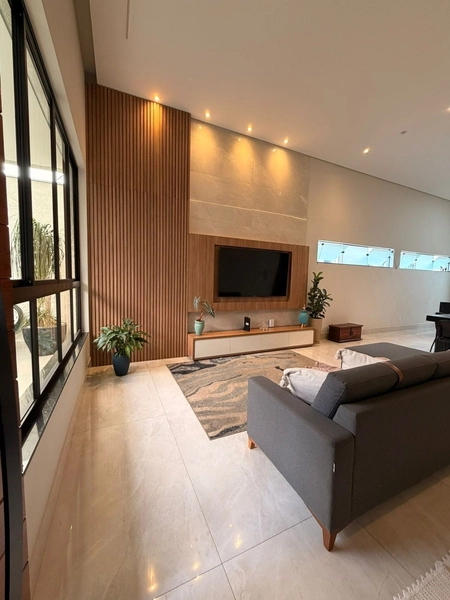 CASA Á VENDA NO BAIRRO ARVOREDO 1 | ALTO PADRÃO DE ACABAMENTO: 5ª foto da galeria de imagens do imóvel