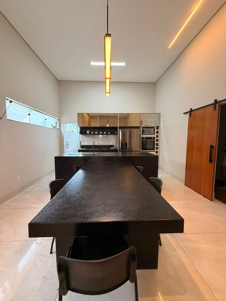 CASA Á VENDA NO BAIRRO ARVOREDO 1 | ALTO PADRÃO DE ACABAMENTO: 10ª foto da galeria de imagens do imóvel