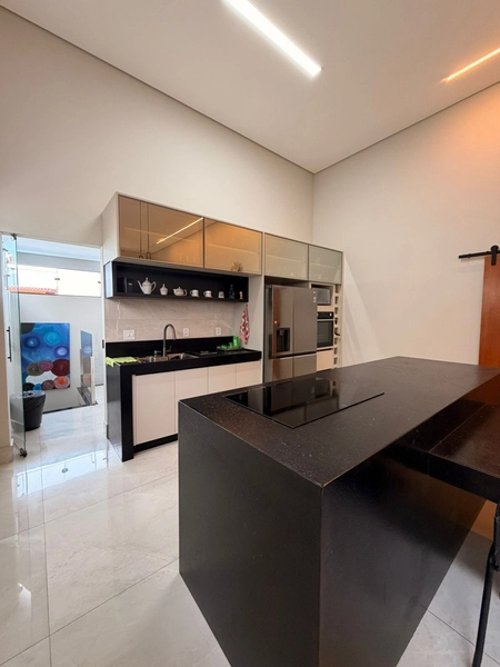 CASA Á VENDA NO BAIRRO ARVOREDO 1 | ALTO PADRÃO DE ACABAMENTO: 9ª foto da galeria de imagens do imóvel