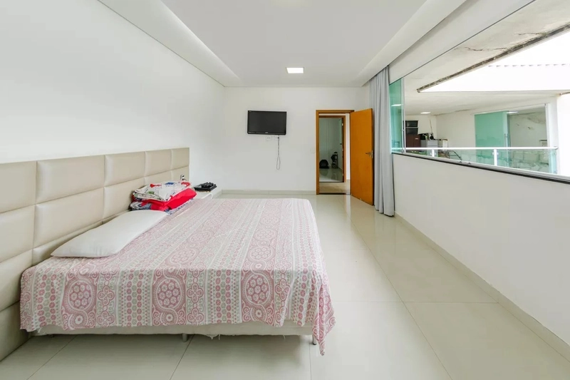 CASA A VENDA NO PADRE EUSTÁQUIO: 21ª foto da galeria de imagens do imóvel