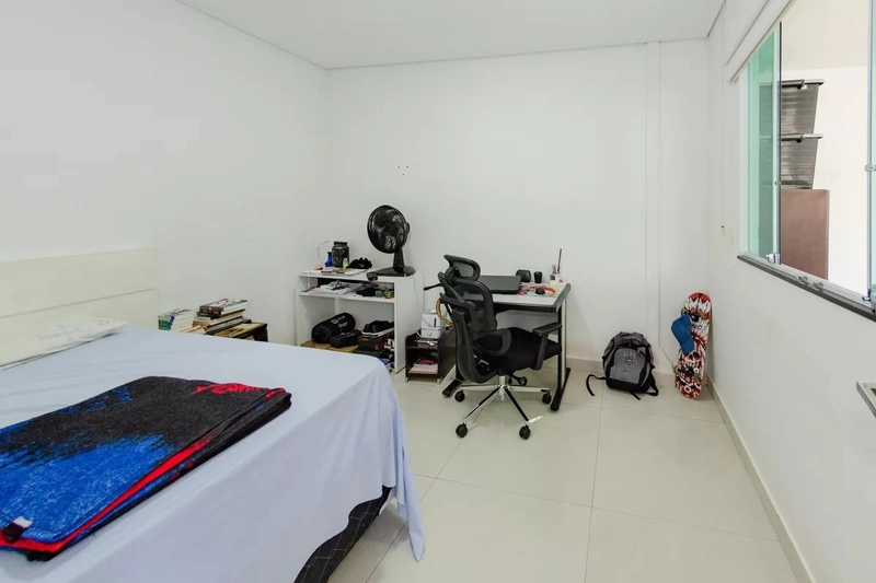 CASA A VENDA NO PADRE EUSTÁQUIO: 18ª foto da galeria de imagens do imóvel