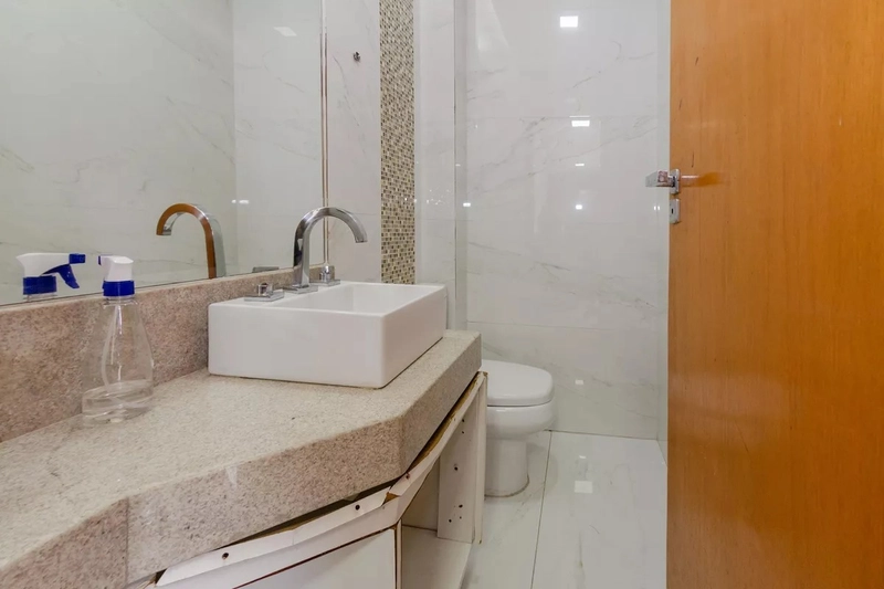 CASA A VENDA NO PADRE EUSTÁQUIO: 13ª foto da galeria de imagens do imóvel