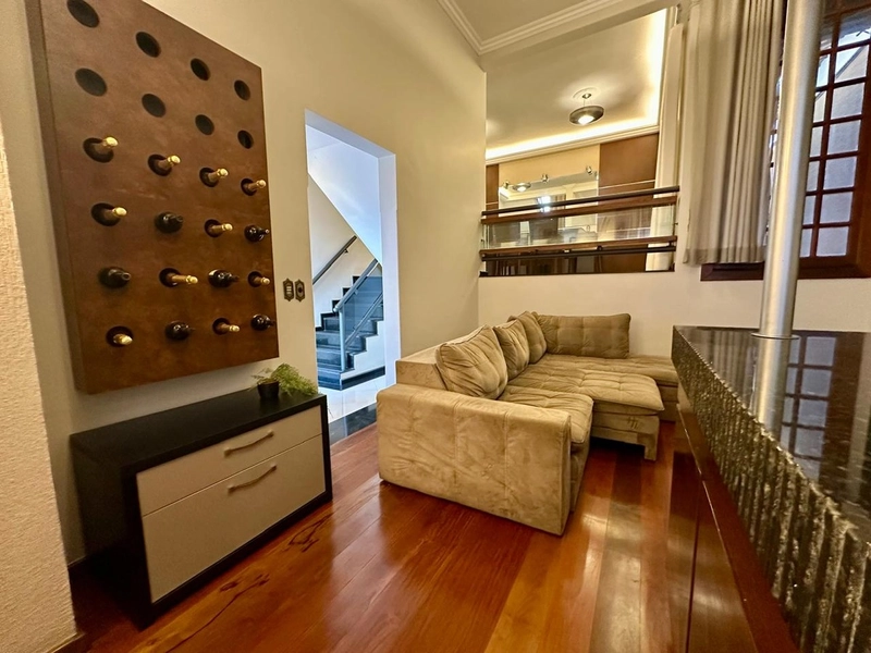 CASA DUPLEX NO ÁLVARO CAMARGOS| 6 QUARTOS SENDO 1 SUÍTE MASTER: 11ª foto da galeria de imagens do imóvel